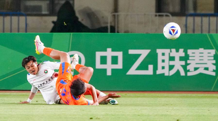 热身赛：山东泰山B队2-0战胜北京理工队