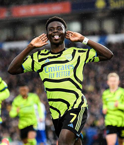 萨卡即将英超200场，阿尔特塔：执教阿森纳首场我让萨卡踢左后卫