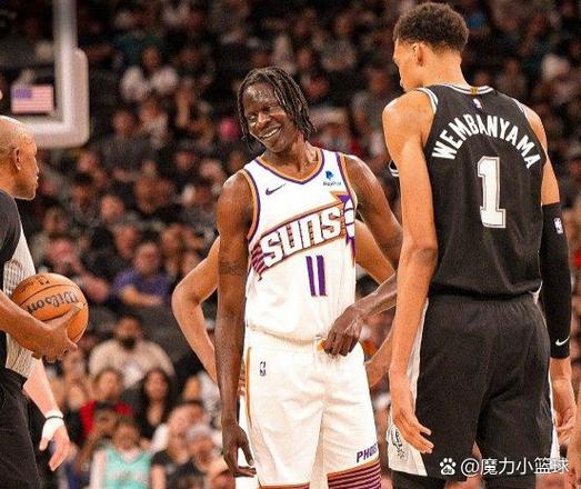 太阳精妙配合晃晕布朗尼和艾顿！湖人喊停！