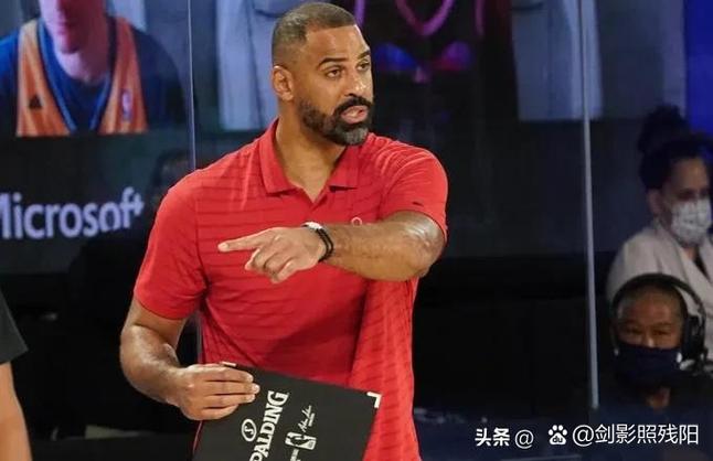 乌度卡：杜兰特一直在指导小贾巴里 后者像海绵般不断汲取经验