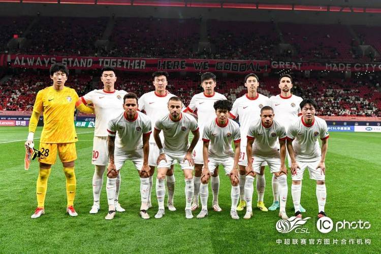 冯伯元：点球没踢进很抱歉，这场比赛有点戏剧性，争取后面打好