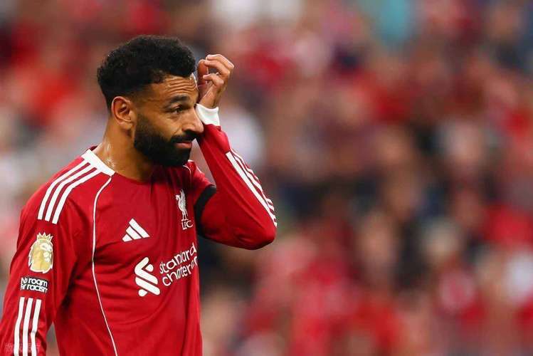 卫冕冠军利物浦单赛季两次被补时绝杀，04-05赛季阿森纳后首队