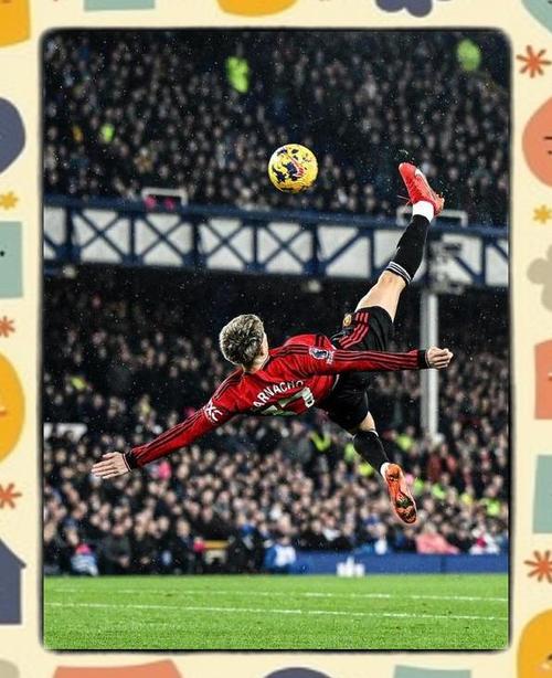 加纳乔庆祝切尔西赢球：多么棒的氛围啊，很高兴在这里踢球