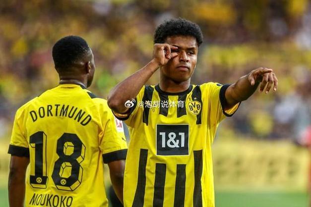 标价8000万欧！图片报：巴萨有意签下23岁多特前锋阿德耶米