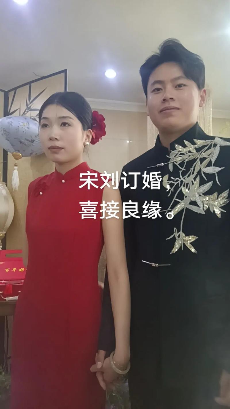 郎才女貌😍段刘愚妻子晒与丈夫绝美合照，纪念两人相识6周年