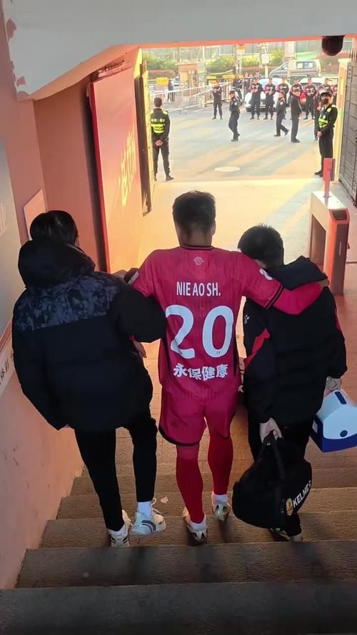 客场1-7惨败，青岛红狮官方致歉：失去了球队应有的精神面貌