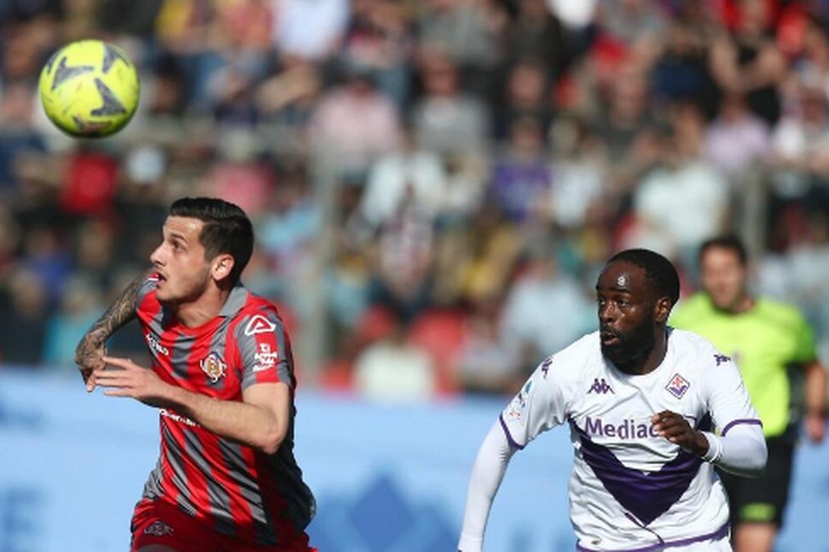 对阵克雷莫内塞被换下，邓弗里斯：没有球员想下场，我想尽我所能