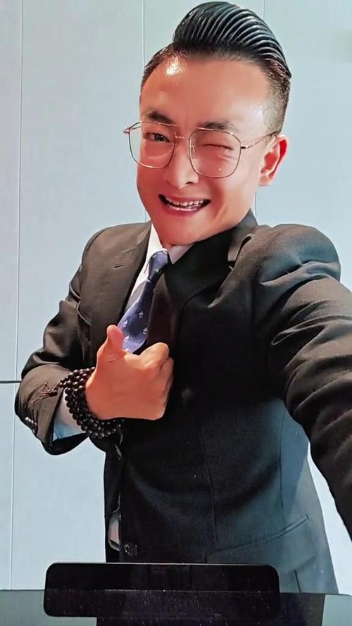 媒体人：杨瀚森调整能力无敌了 归根结底还是得放平心态