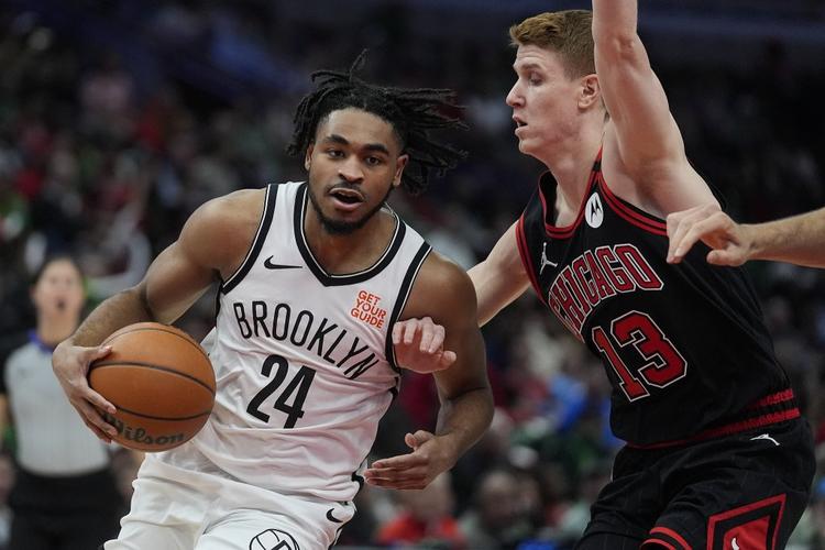 卡梅隆-托马斯：理解曾凡博会紧张 他需要相信自己 打出侵略性