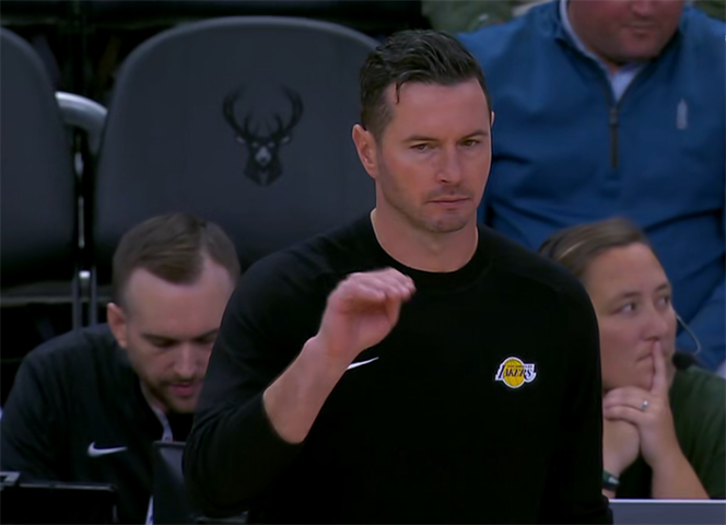 雷迪克：喜欢训练时球员间的沟通 成功的团队总是注重这些细节