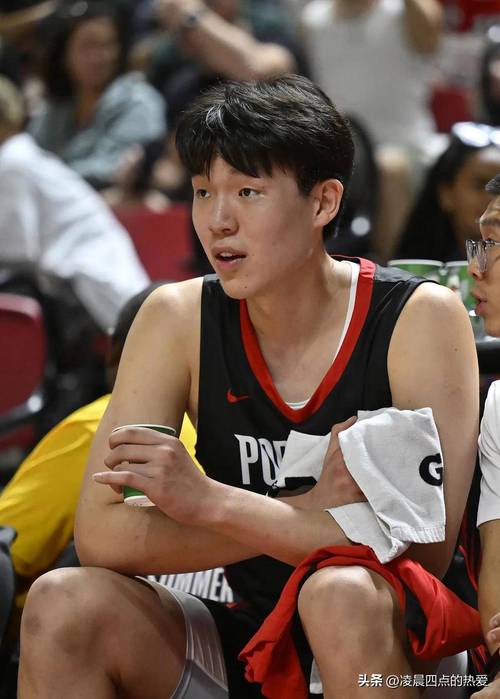 我们的骄傲！杨瀚森16分3帽2记三分&单节14分 未来上限能有多高？