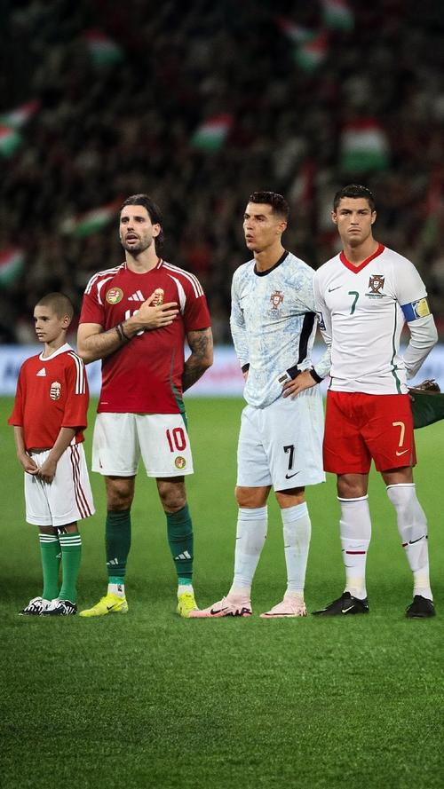 2009年索博还是C罗旁边的一枚球童，2025年索博面对C罗完成绝平