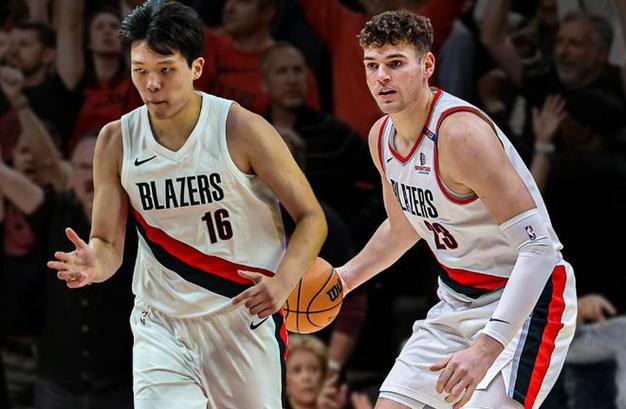 15分11板！拓记晒克林根昨日数据：绝对是球队首发中锋 毫无悬念