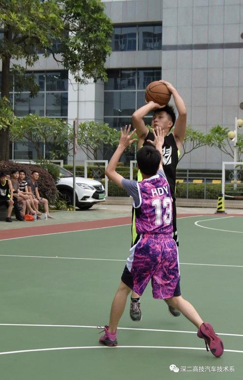 🏀跟拍丛睿言！U19小将的一天藏着多少拼劲？少年继续加油