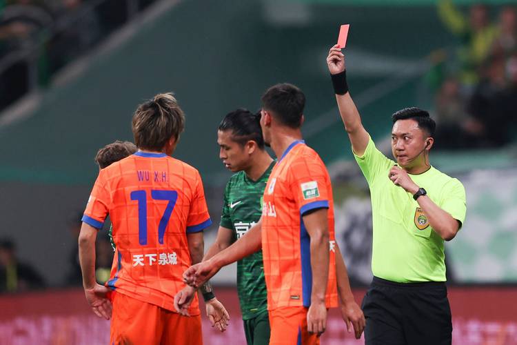 中超本轮裁判：孟祥昆执法浙江vs泰山，麦麦提江执法玉昆vs津门虎
