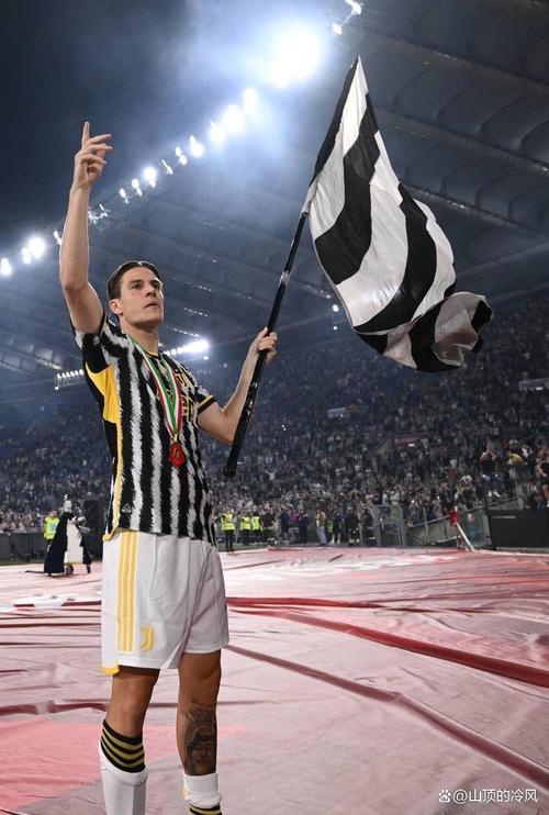 弗兰克：穆阿尼可能周末复出 转会运作我一直有最终决定权