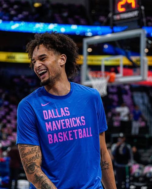 莱夫利：弗拉格也叫我叔叔 但哥们我也才大他不到三岁