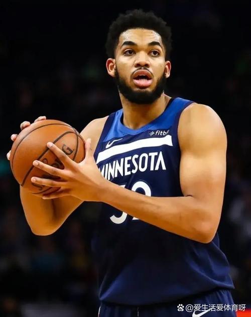 唐斯：华子特别之处是进取心和心态 追求卓越的渴望很吸引人