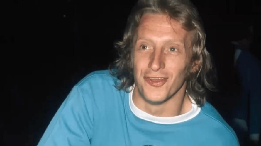 42岁生日的丹特为尼斯首发，是法甲自47/48赛季第三年长出场球员