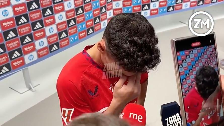 纳因戈兰怒喷马丁内斯:他根本不懂足球,是个糟糕的主教练