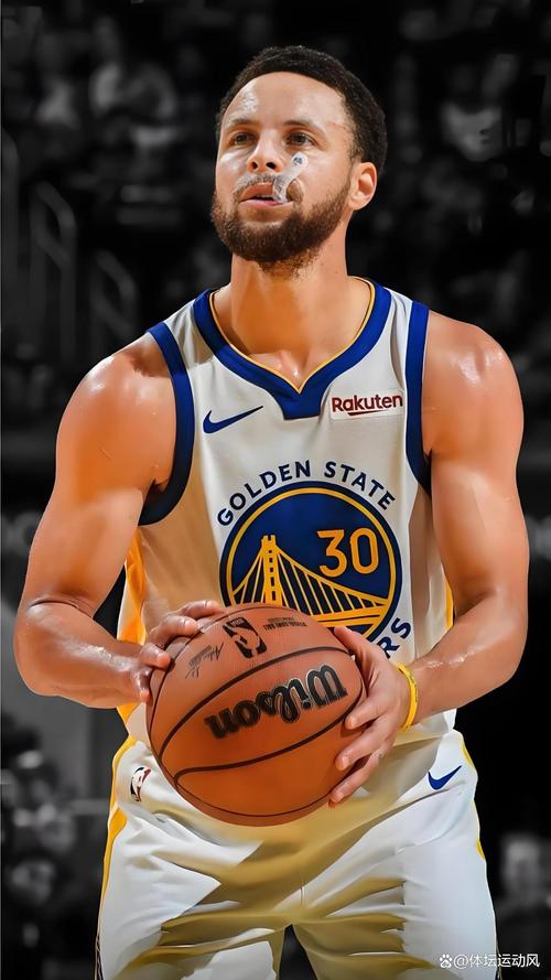 库里：波斯特变得更加自信得到了成长 我们对波姐充满信心