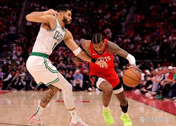 大胜绿军!火记:这是火箭队很久很久以来进攻表现最出色的一次