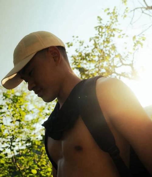 媒体人：赵维伦与NCAA的差距好大 回去训练场上得好好加油