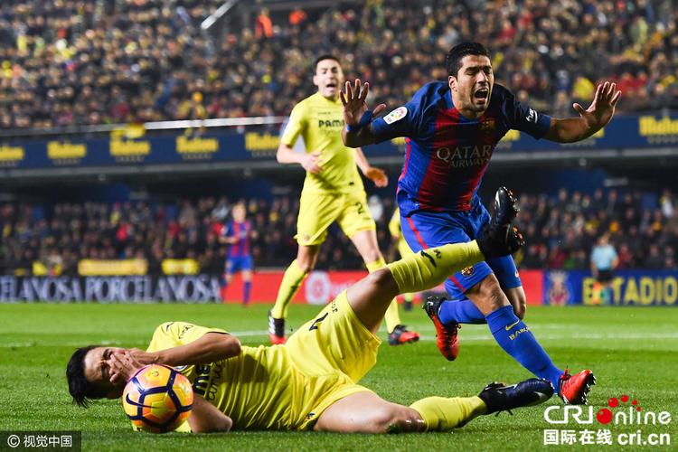 F1车手汉密尔顿QA：足坛最喜欢维尼修斯和内马尔 欣赏梅西的技术