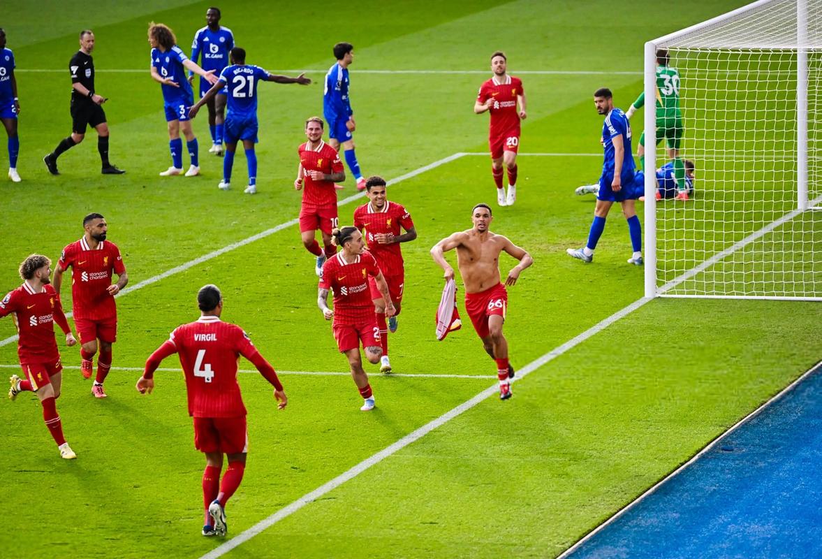 利物浦近13场欧冠非淘汰赛主场全胜，但斯洛特被埃因霍温4次击败