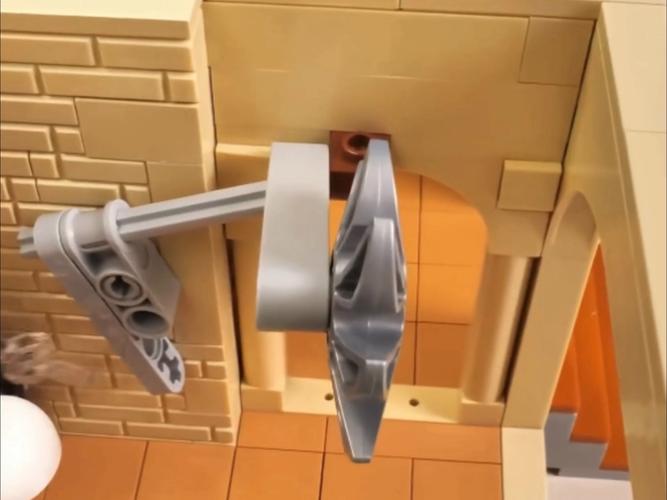 👀足坛奇葩合同盘点：加盟吃羊睾丸 不能坐飞机 乐高搭的房子…